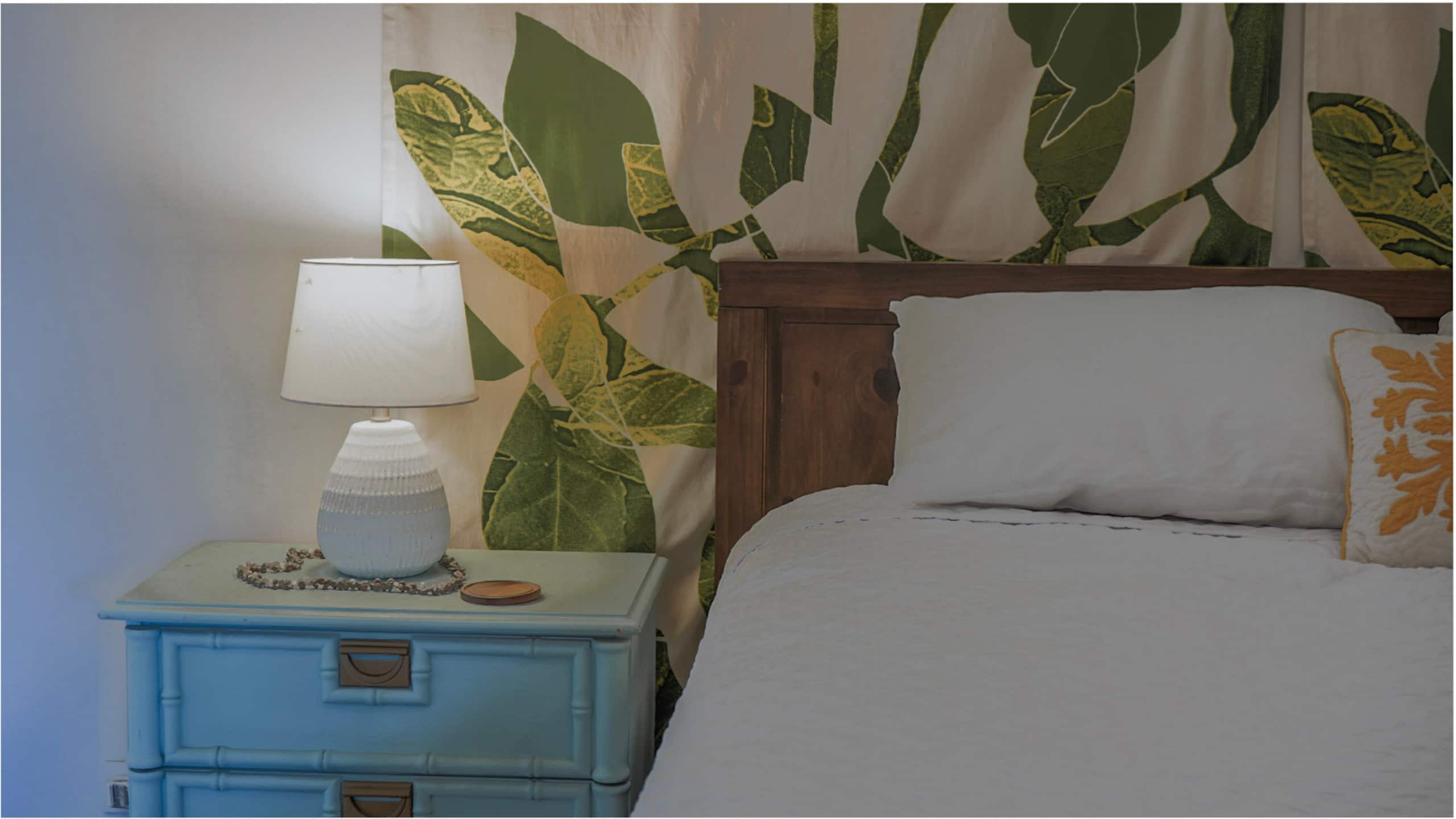 Location! Tropical King Suite: Steps to Beach - Image 13