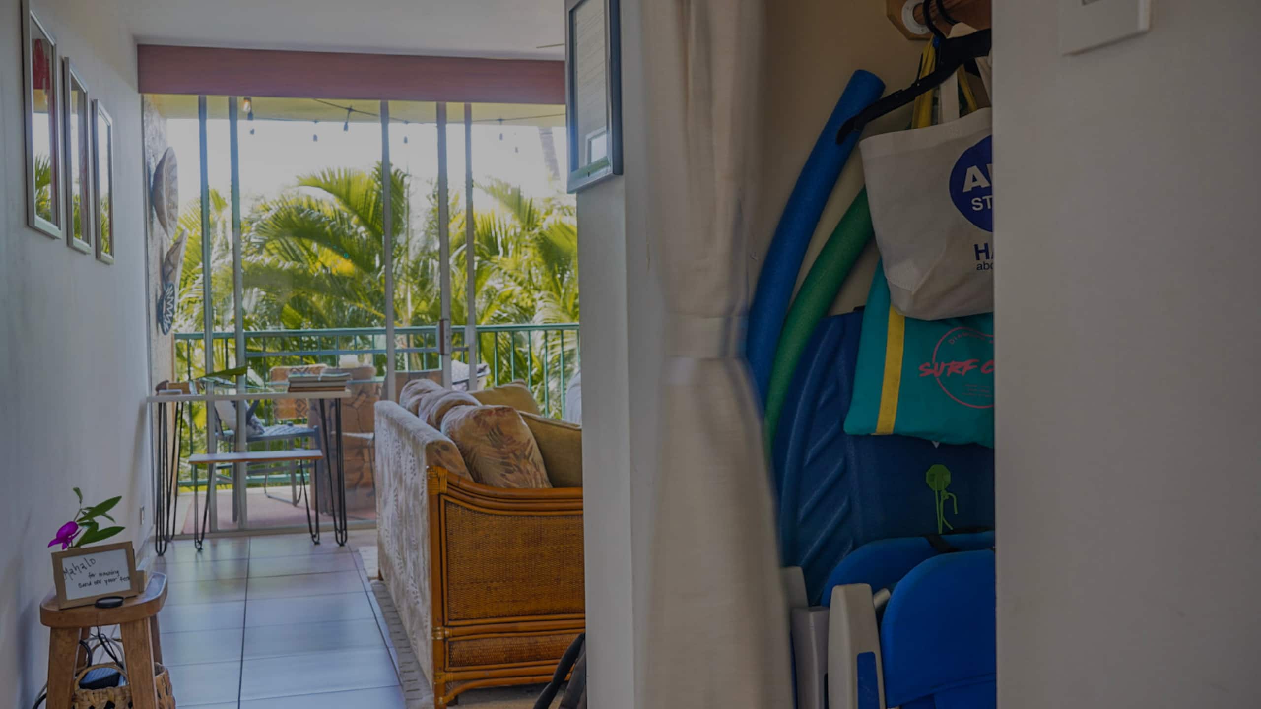 Location! Tropical King Suite: Steps to Beach - Image 2