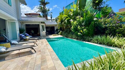 Heated Pool w/everything included, beach 150m!