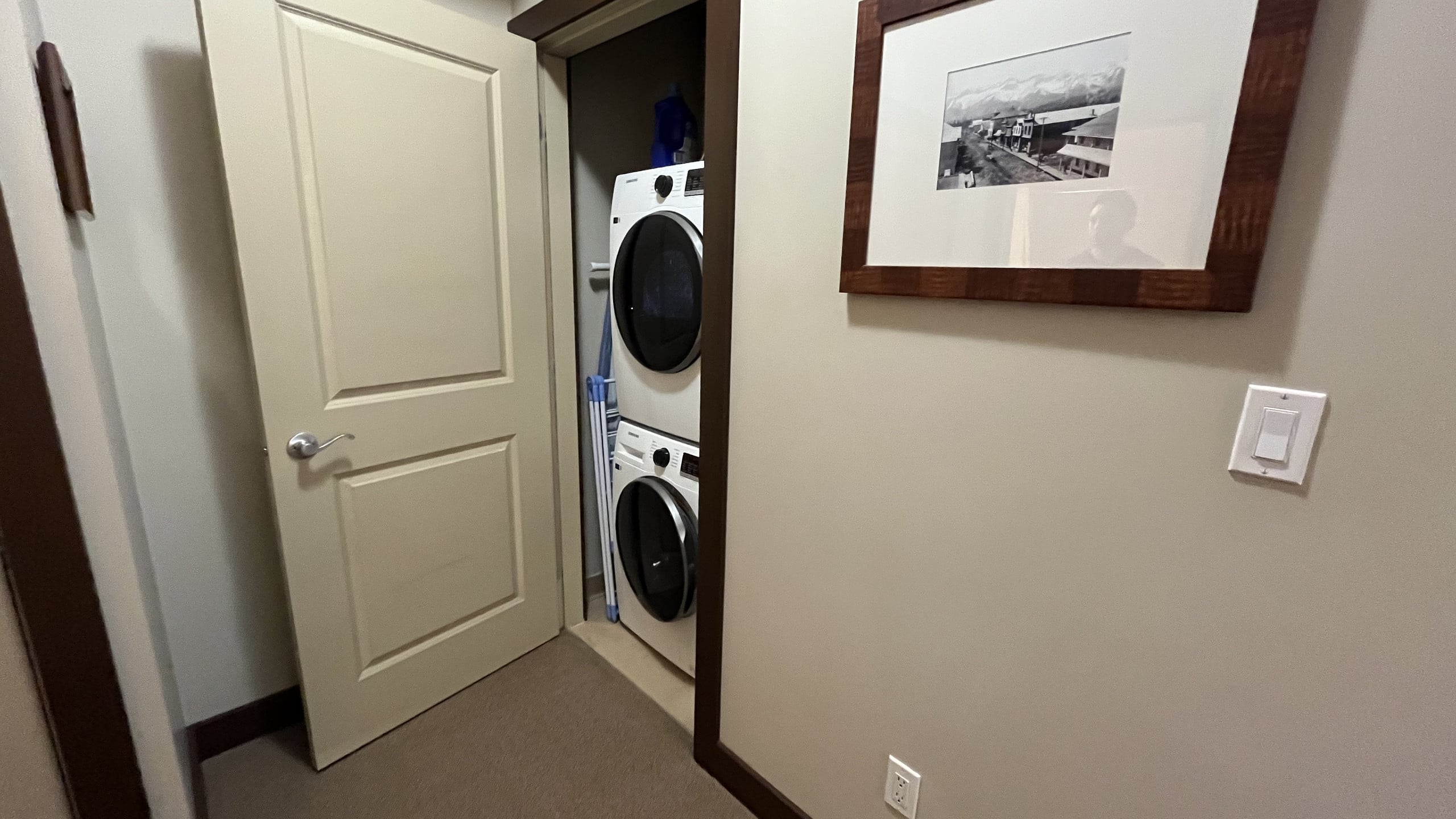 Top Floor Condo with Stunning Mountain Views - Photo 19