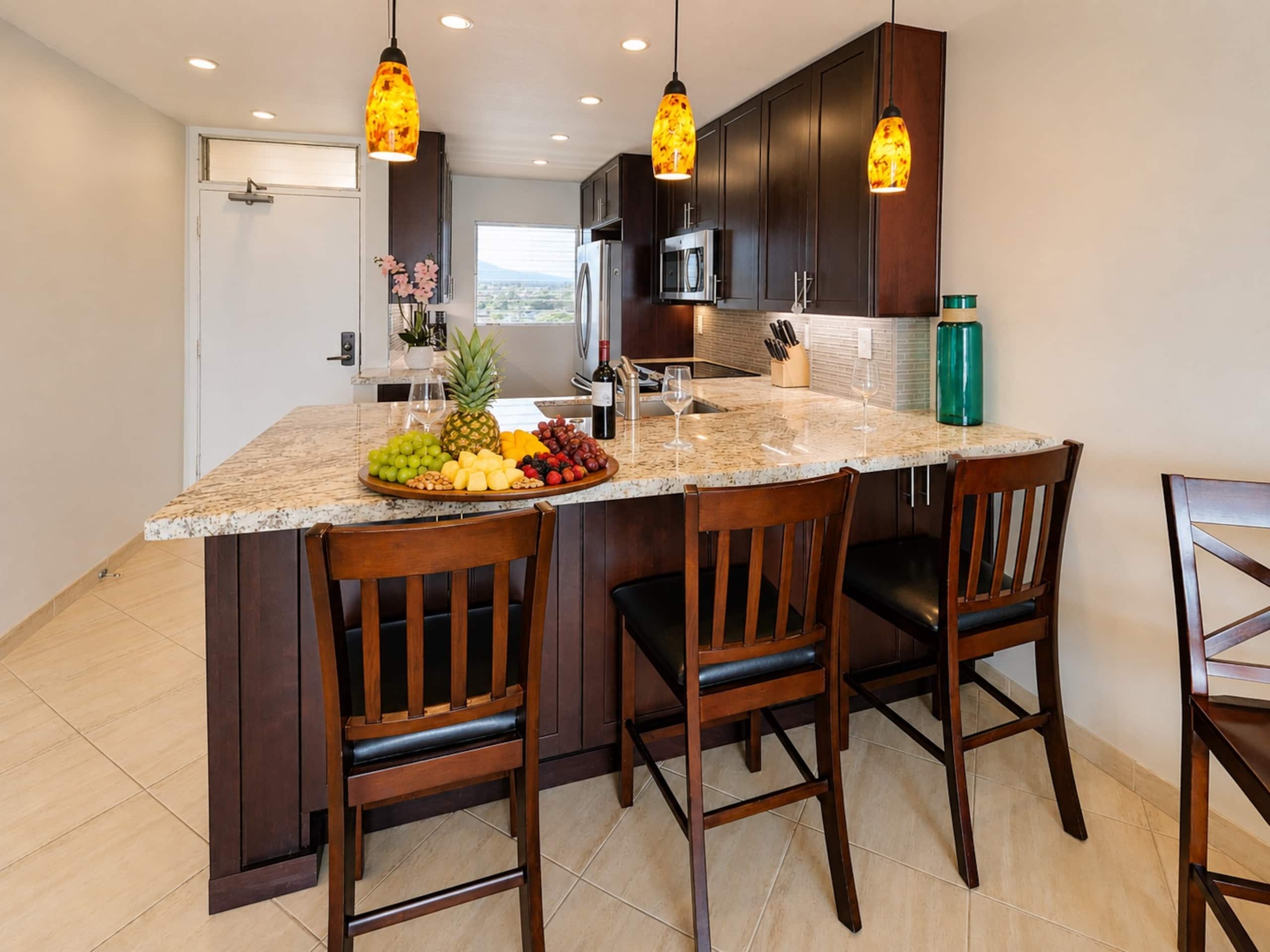 Condo in Kihei · ★4.94 · 2 bedrooms · 3 beds · 2 baths - Image 10