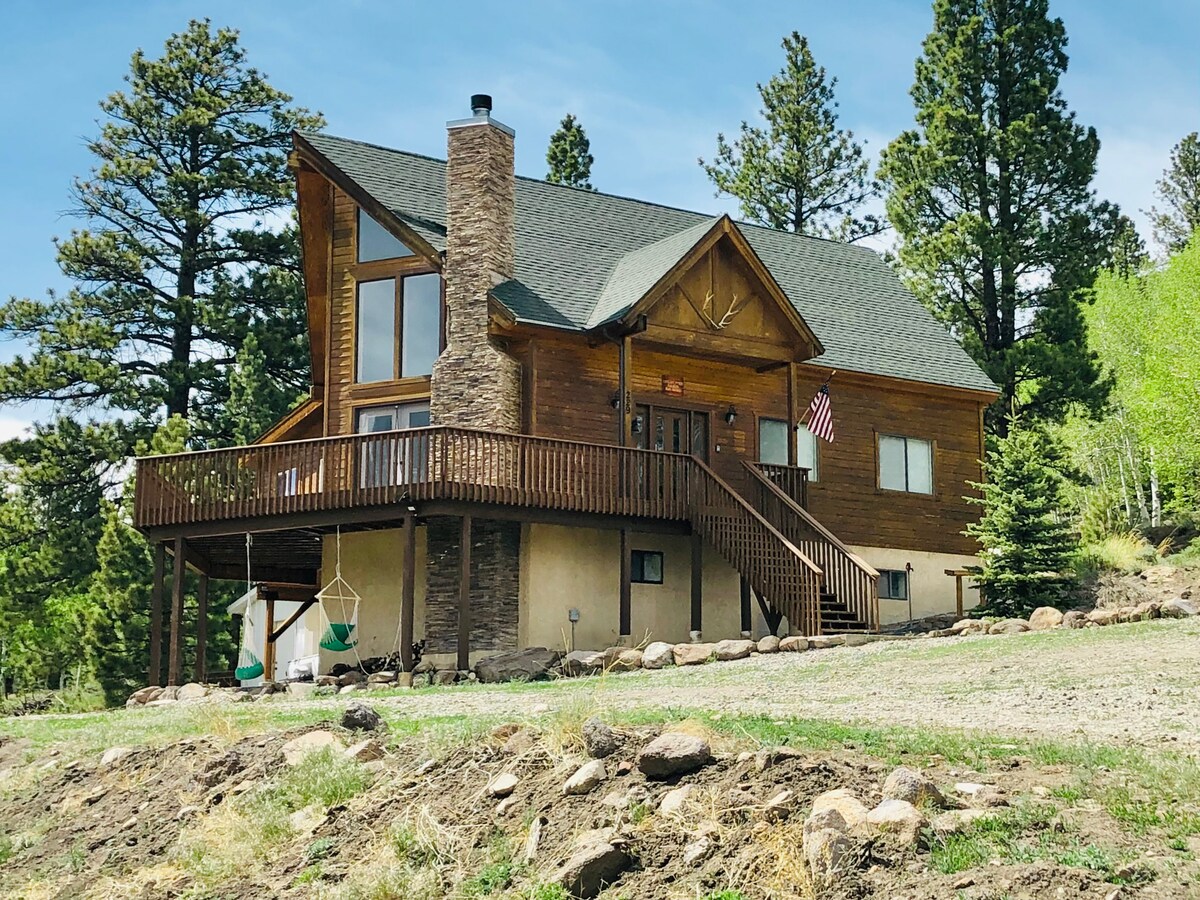 Cedar Pine Cabin at Panguitch Lake Cabins for Rent in Panguitch, Utah