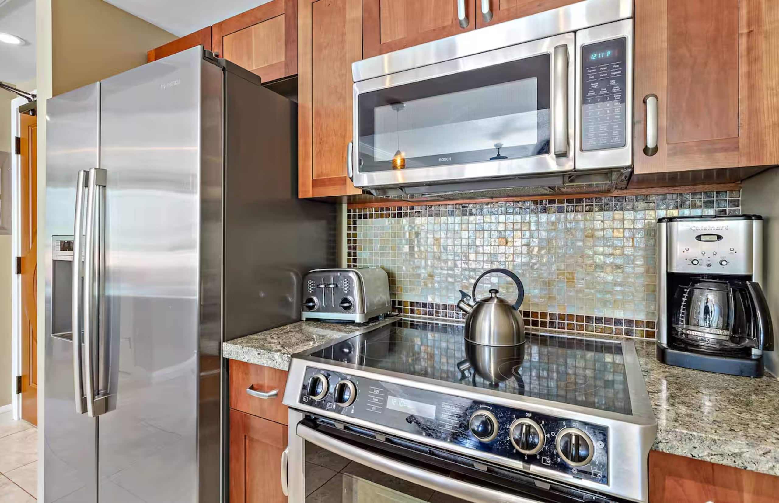 Condo in Lahaina · ★4.96 · 1 bedroom · 2 beds · 1 bath - Image 9