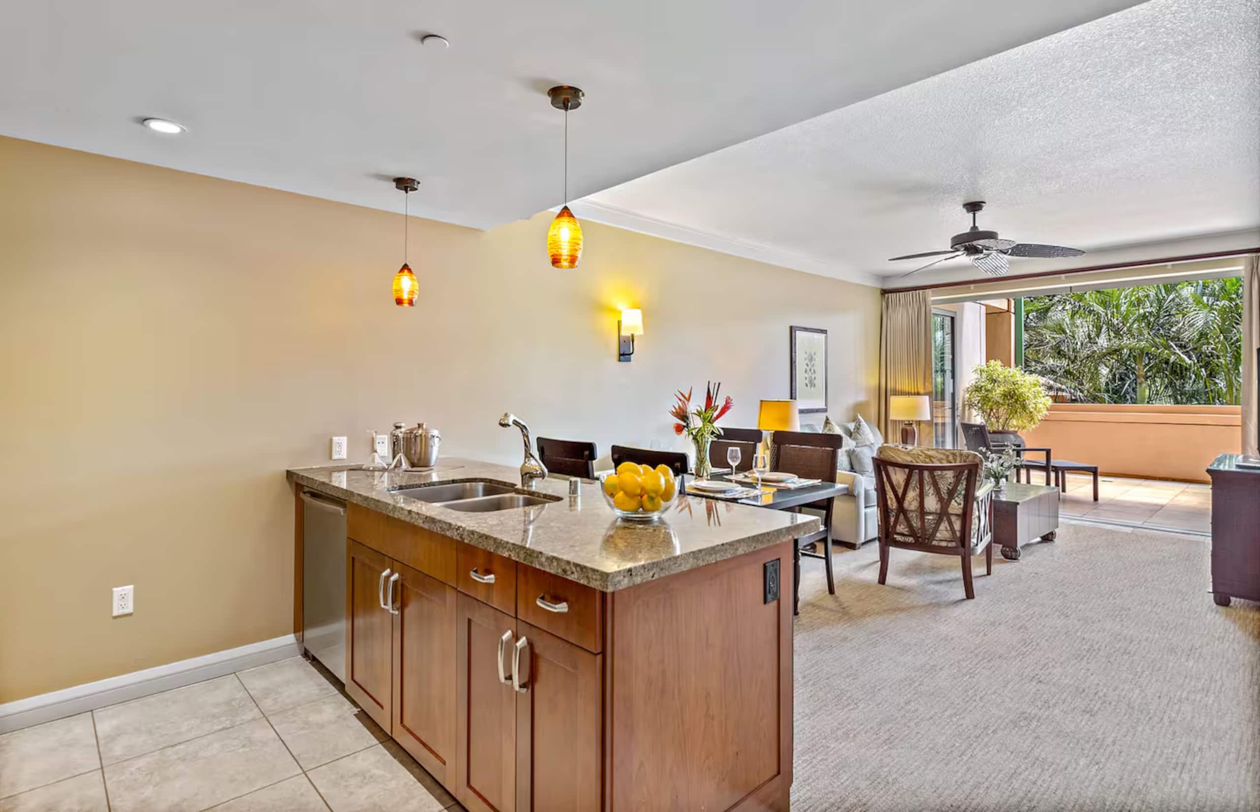 Condo in Lahaina · ★4.96 · 1 bedroom · 2 beds · 1 bath - Image 5