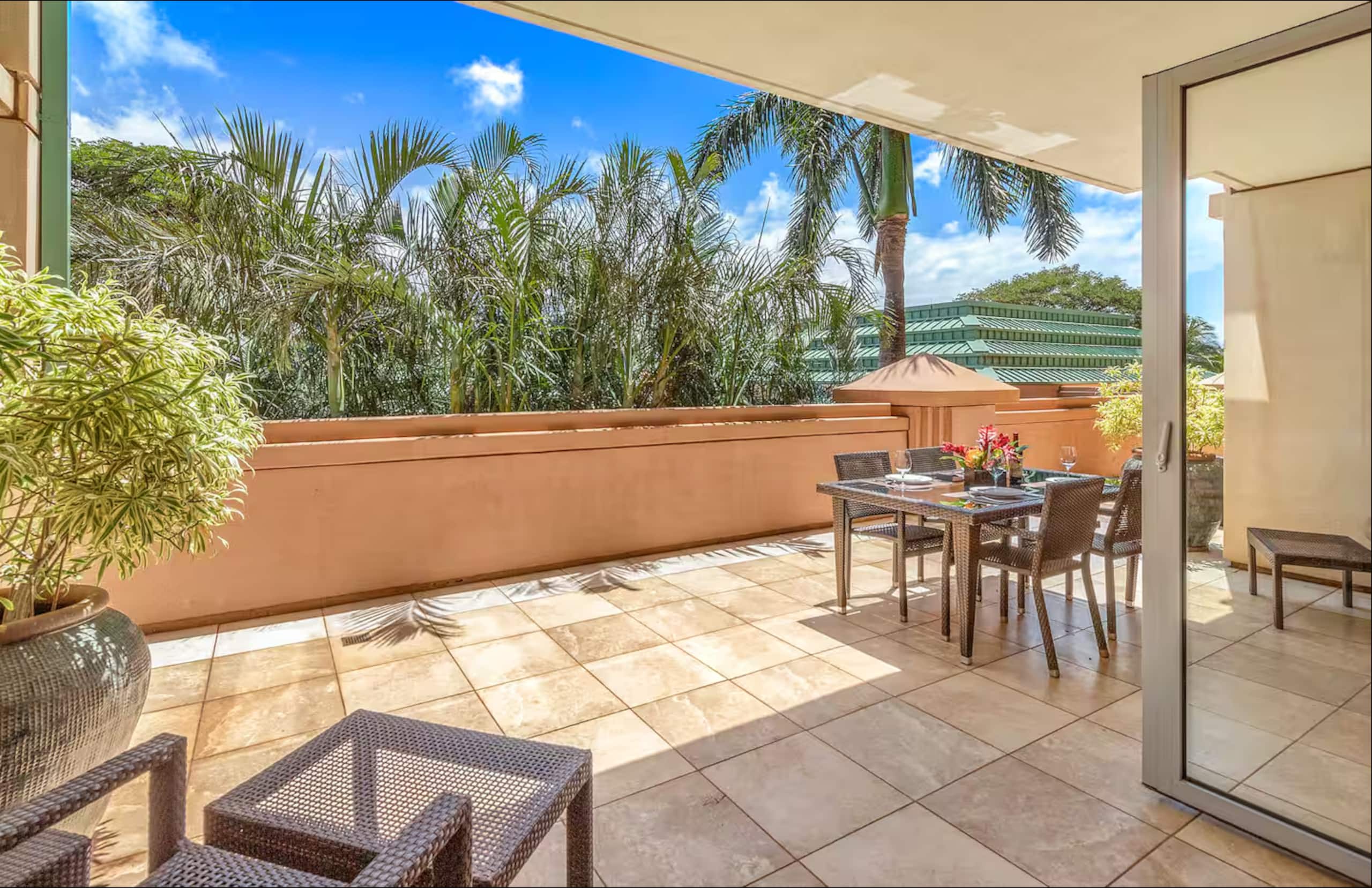Condo in Lahaina · ★4.96 · 1 bedroom · 2 beds · 1 bath - Image 13