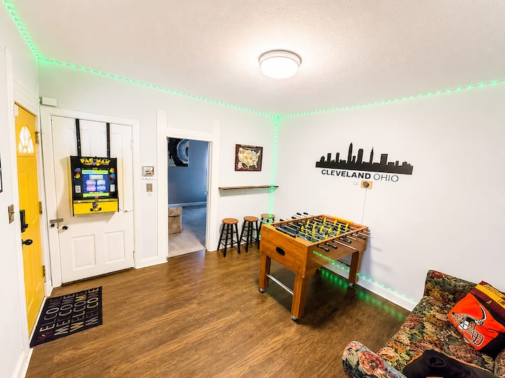 Game night ready ✨ Kick back with foosball, Pac-Man, Cleveland vibes, and LED lights that set the mood after dark.