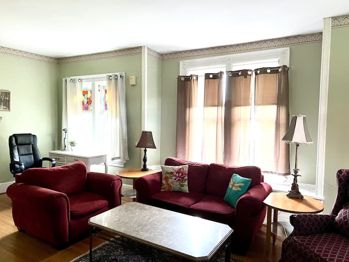 Historical 1200 Sqft Apt Finger Lakes (South Unit) - Seneca Falls, NY
