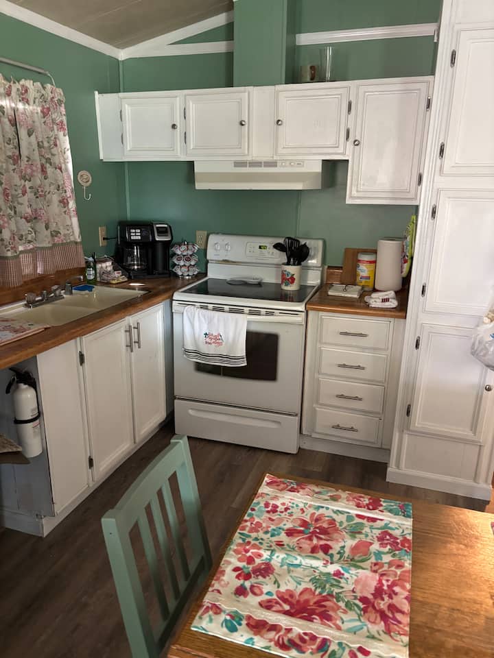 The Cottage At Ella Marie - Van Buren, AR