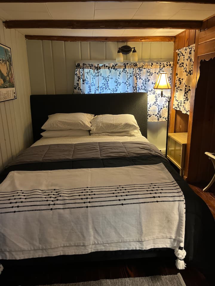 Krevat dopio "Queen"