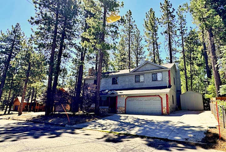Spacious Cabin W/ Modern Amenities, Foosball & Boat Parking - Big Bear Lake, CA