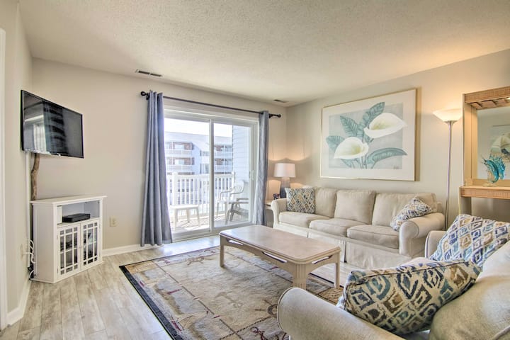 Walk To Beach & Dining! Ocean City Condo W/ Pool - Ocean City, MD