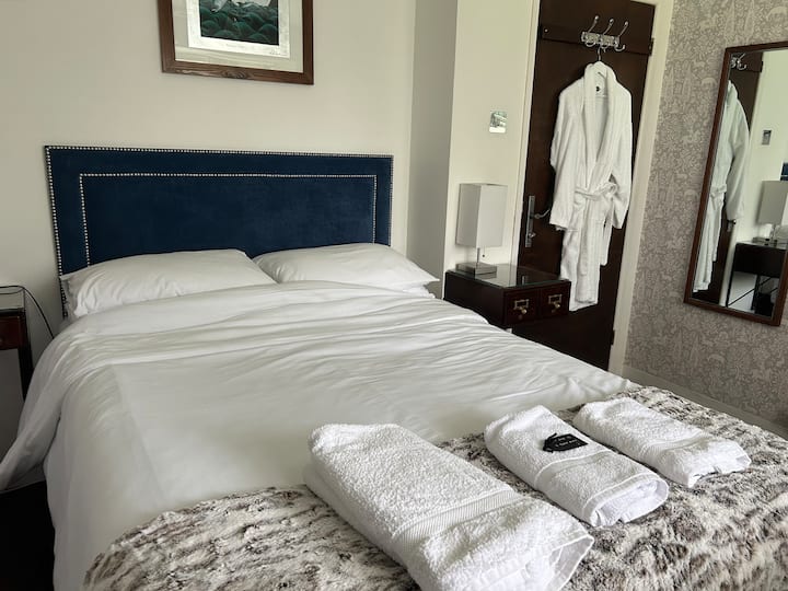 Quilkyn Hollow - Room 2 - Hayle
