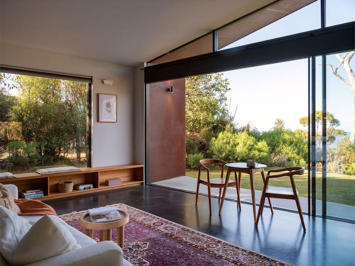 The Lookout Cabin - Tasmania