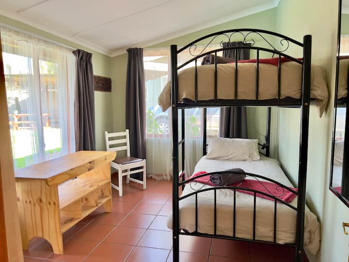 غرفة النوم 2