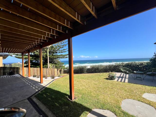 “Sea La Vie” Lighthouse beach, Port Macquarie gallery image 5