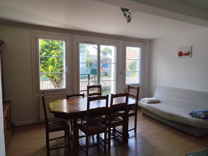 Loches Maison 6 Personnes, Quartier Paisible - Loches