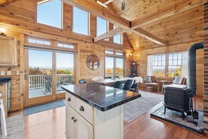 Dreamy Mountain Home w/ Hot Tub, Firepit, + Views!