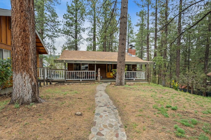 Foosball Table, Pet Friendly, Fenced Yard - Big Bear, CA