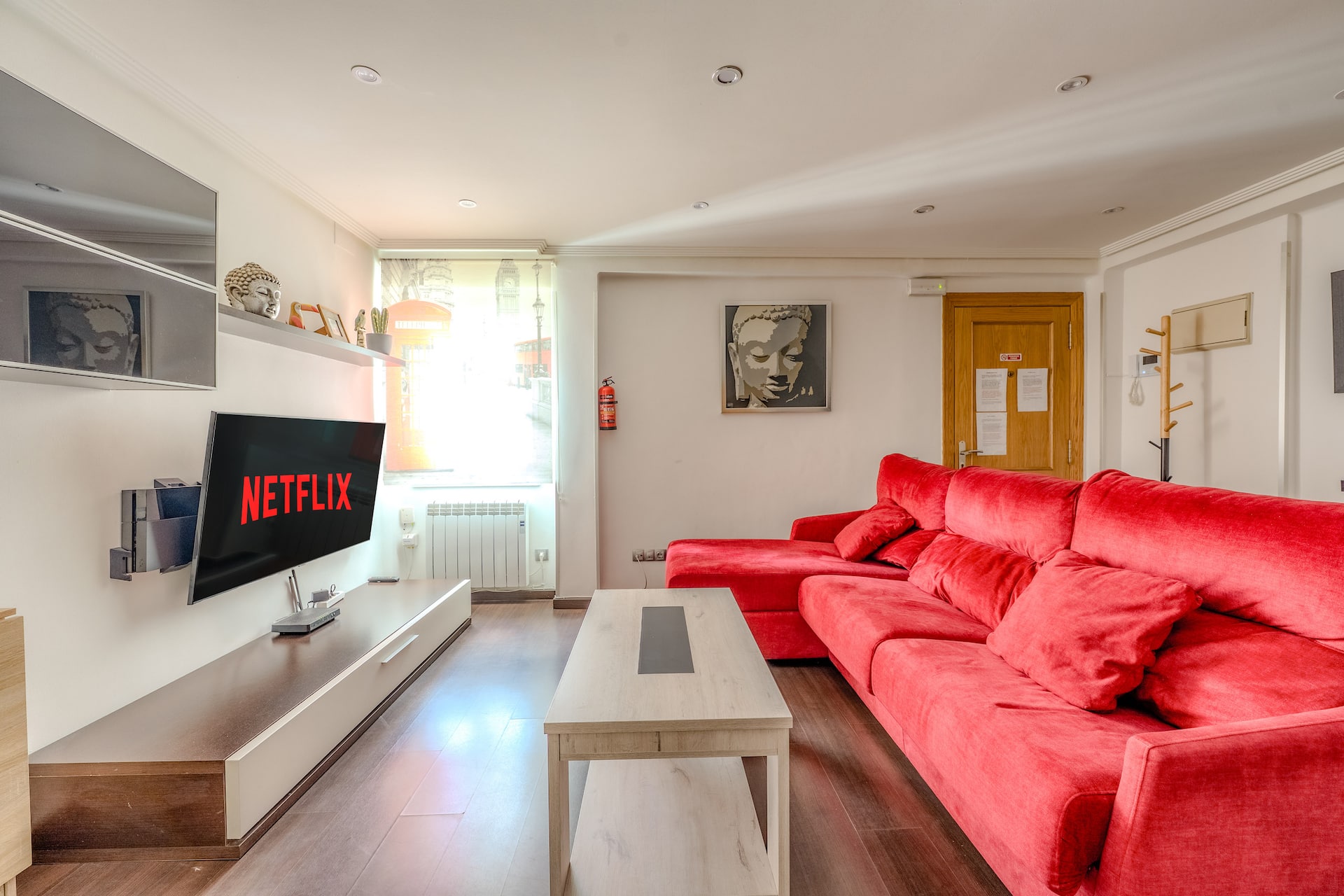 NEW: 8 minutes to City Hall, 10 to Cathedral, WIFI
