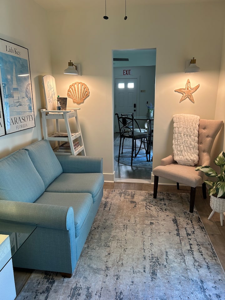 I Bed-1bath On 2nd Fl In Uptown - Free Parking - St. Augustine, FL