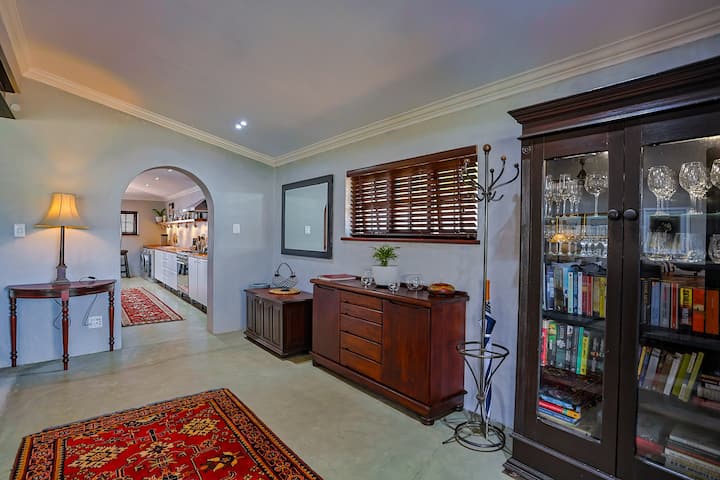 Luxury Self Catering Home With Private Dam - Lanseria