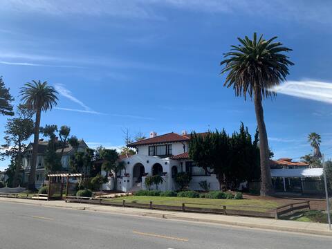 West Cliff Villa