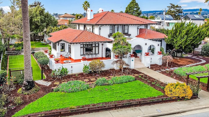 West Cliff Villa