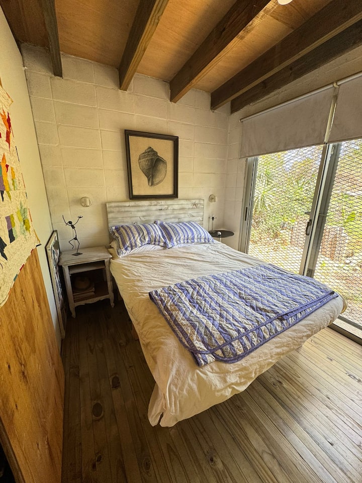 FOTOGRAFI E DHOMËS SË GJUMIT NËNTOR 2025