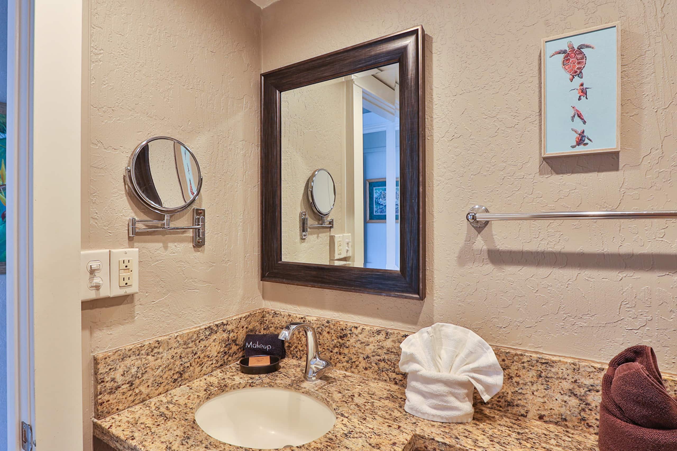 Condo in Lahaina · ★4.91 · 3 bedrooms · 5 beds · 3 private baths - Image 57