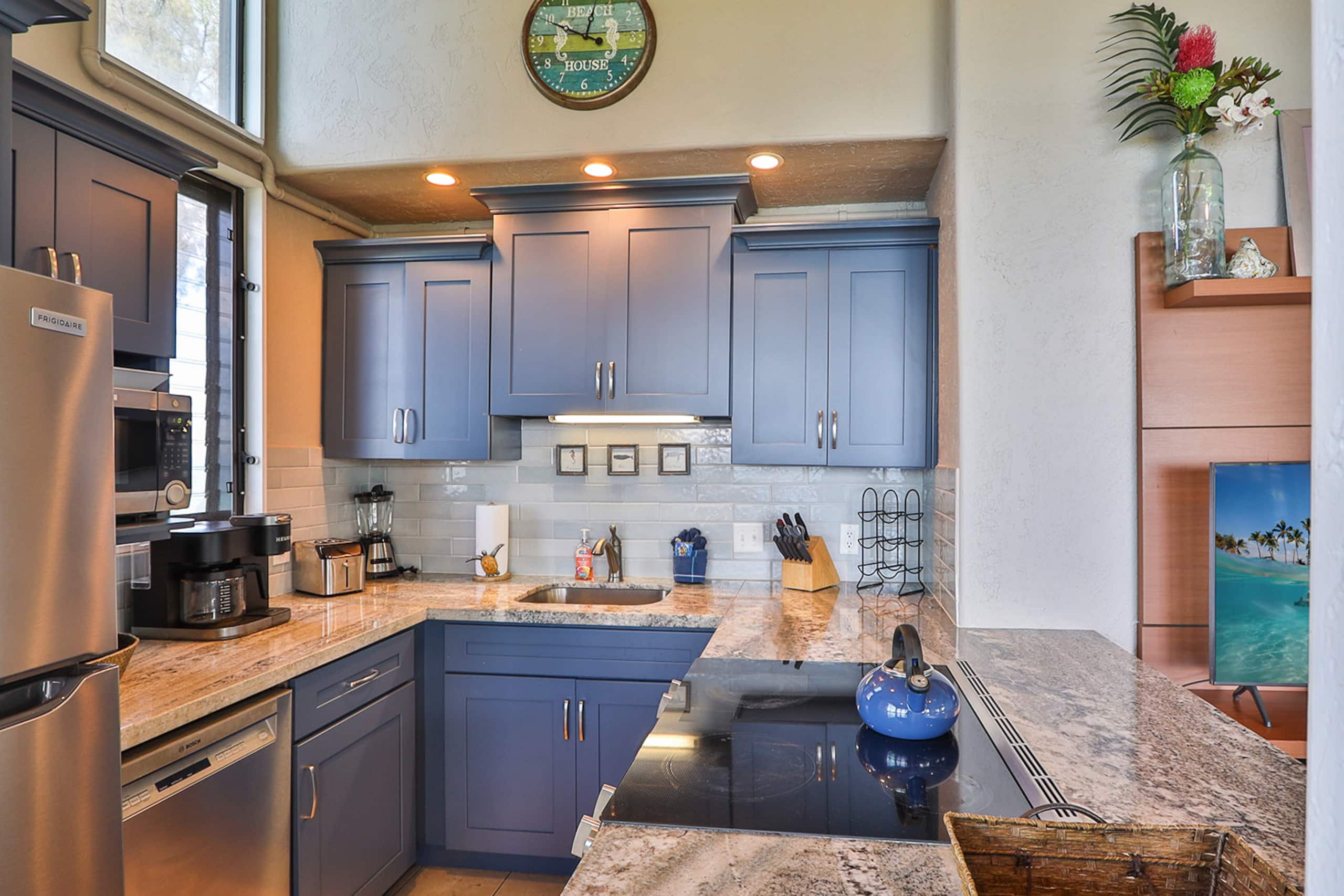 Condo in Lahaina · ★4.91 · 3 bedrooms · 5 beds · 3 private baths - Image 18