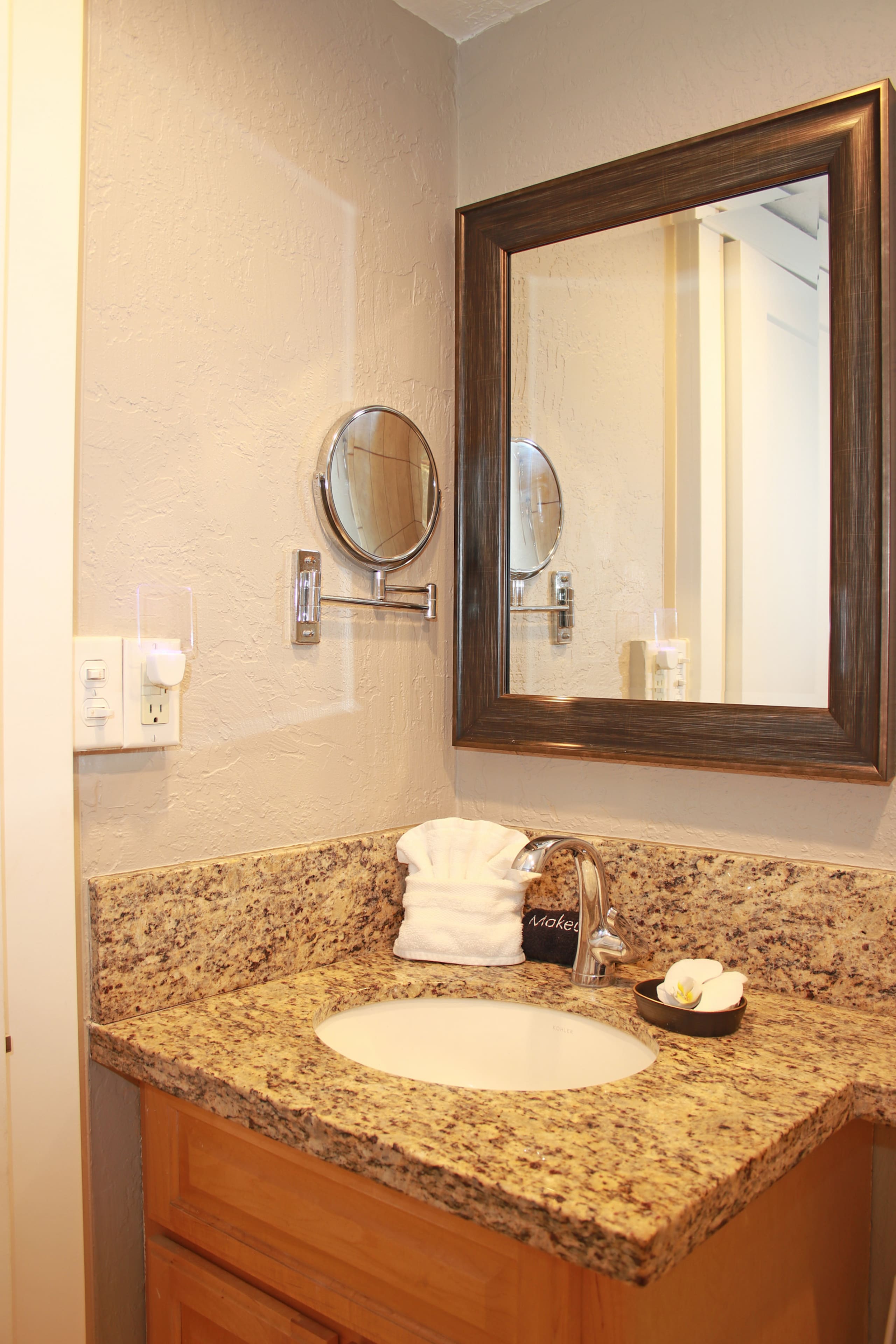 Condo in Lahaina · ★4.91 · 3 bedrooms · 5 beds · 3 private baths - Image 56