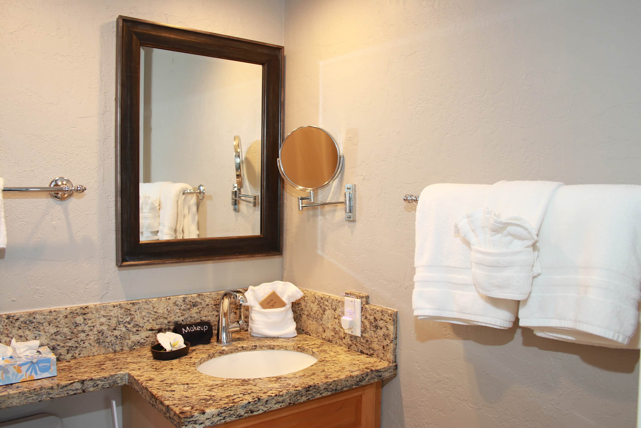 Condo in Lahaina · ★4.91 · 3 bedrooms · 5 beds · 3 private baths - Image 54