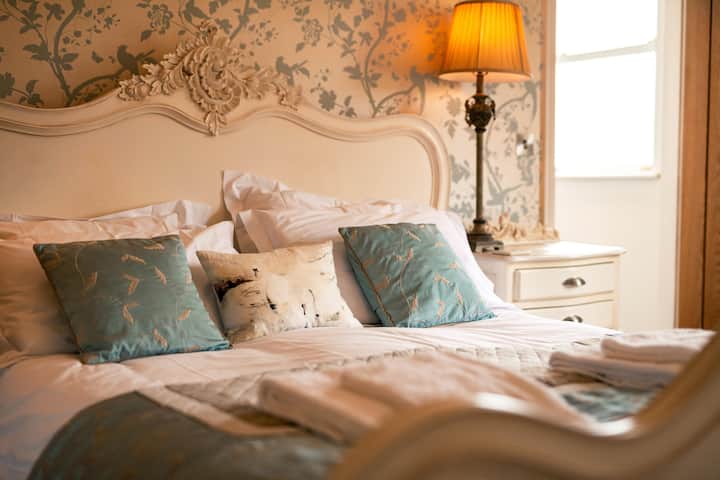 Hawes Town 4 Bedrooms 2 Ensuite +House Bathroom - Hawes