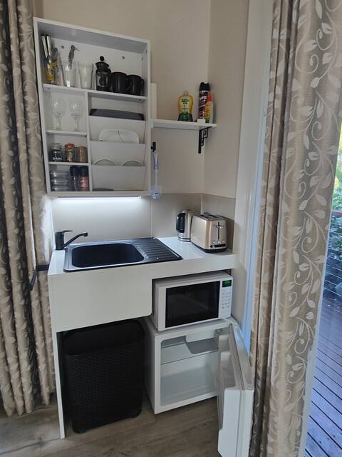 Popular Airbnb listing: Hidden Valley Private Spacious Guest Suite & views in Clarence Valley Council