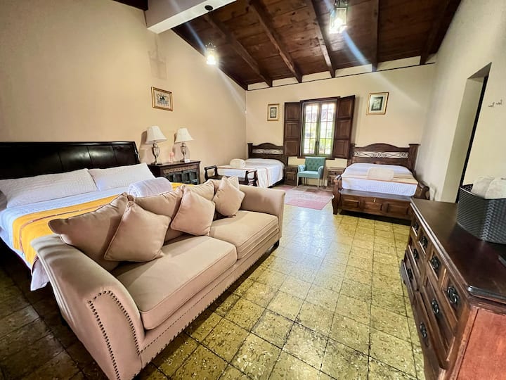 საძინებელი 1