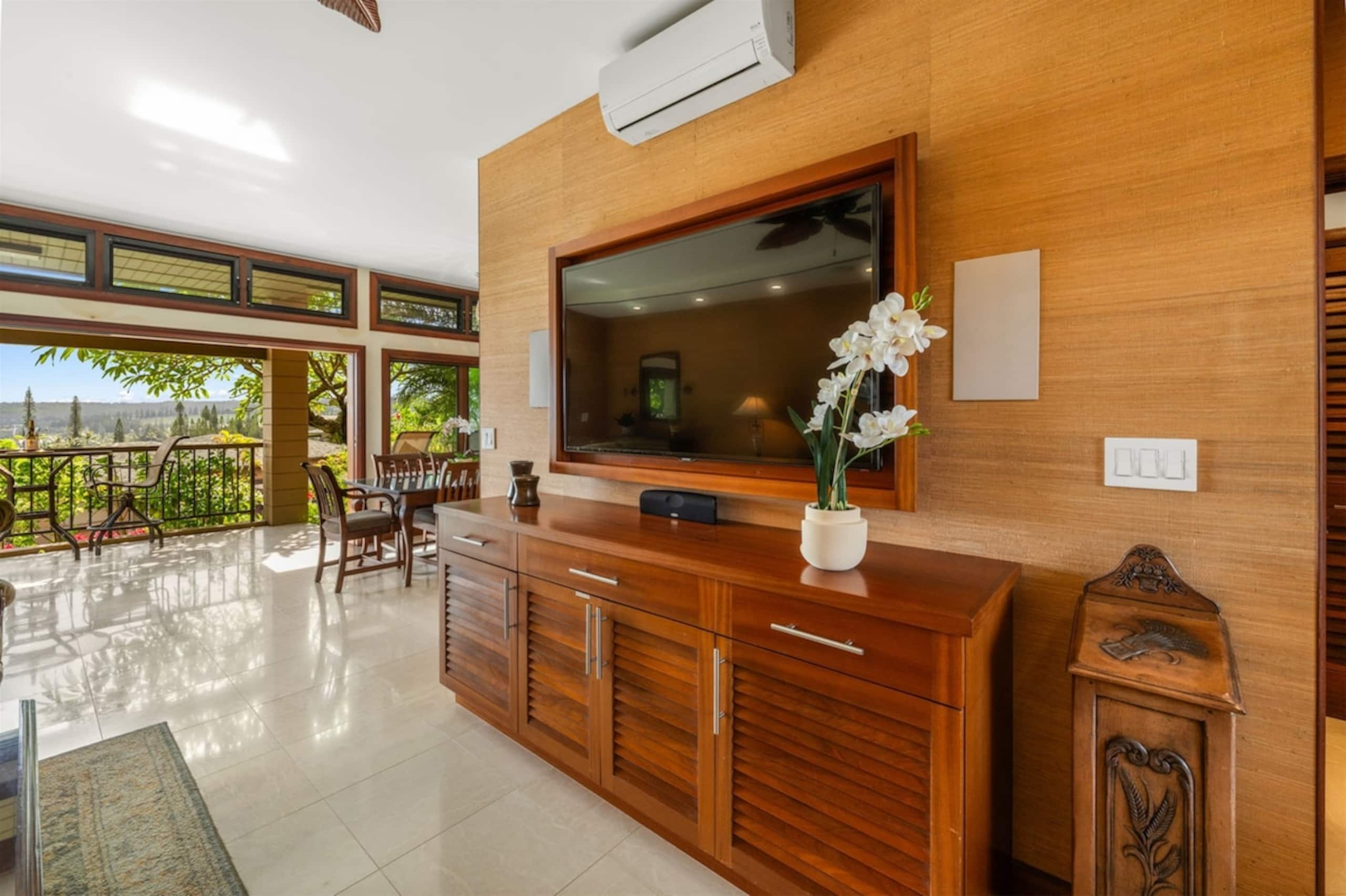 Villa in Lahaina · ★4.96 · 1 bedroom · 2 beds · 1.5 baths - Image 8