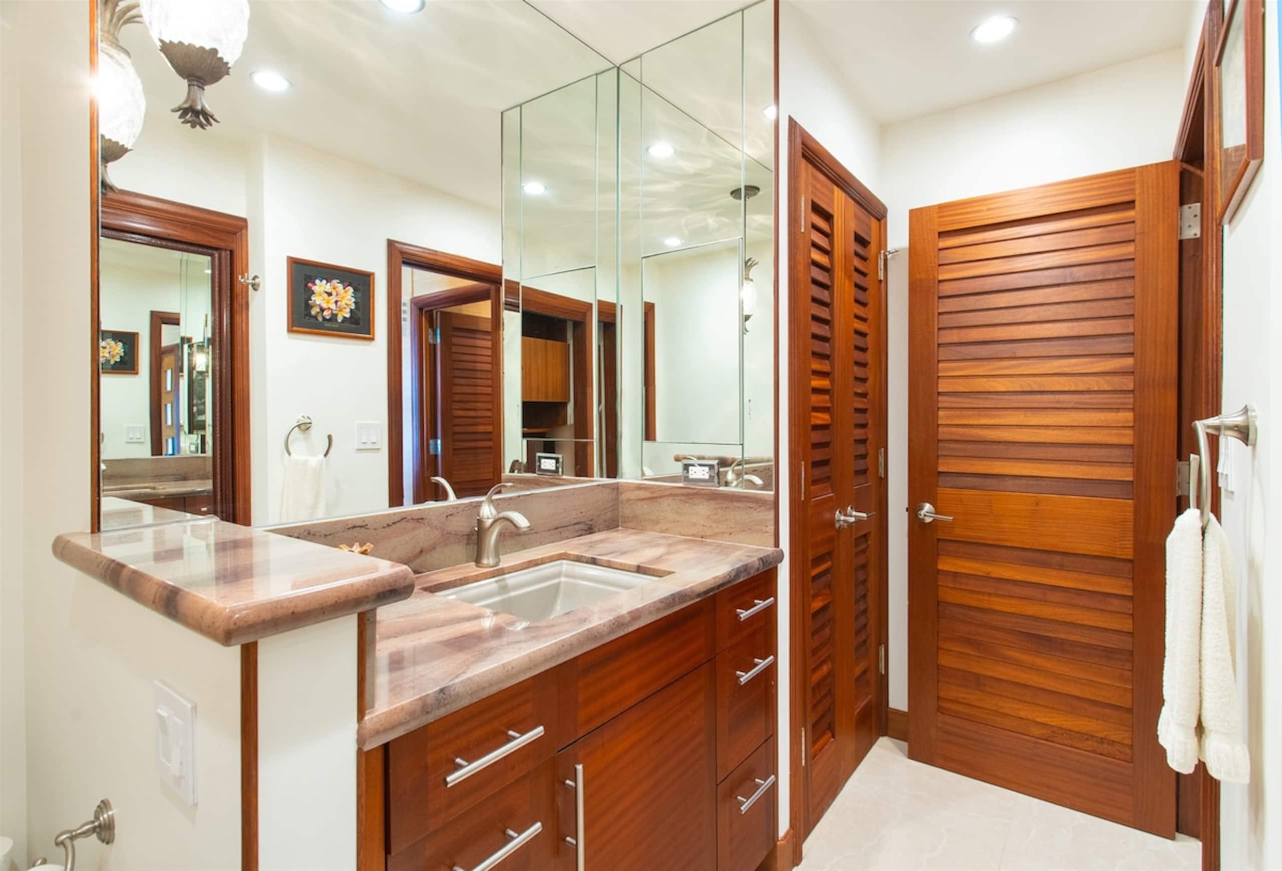 Villa in Lahaina · ★4.96 · 1 bedroom · 2 beds · 1.5 baths - Image 44