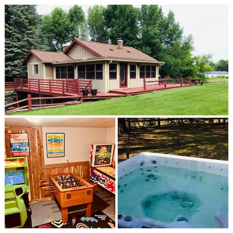 The LODGE in Elkhart Lake.   —-Hot Tub & Arcade—-