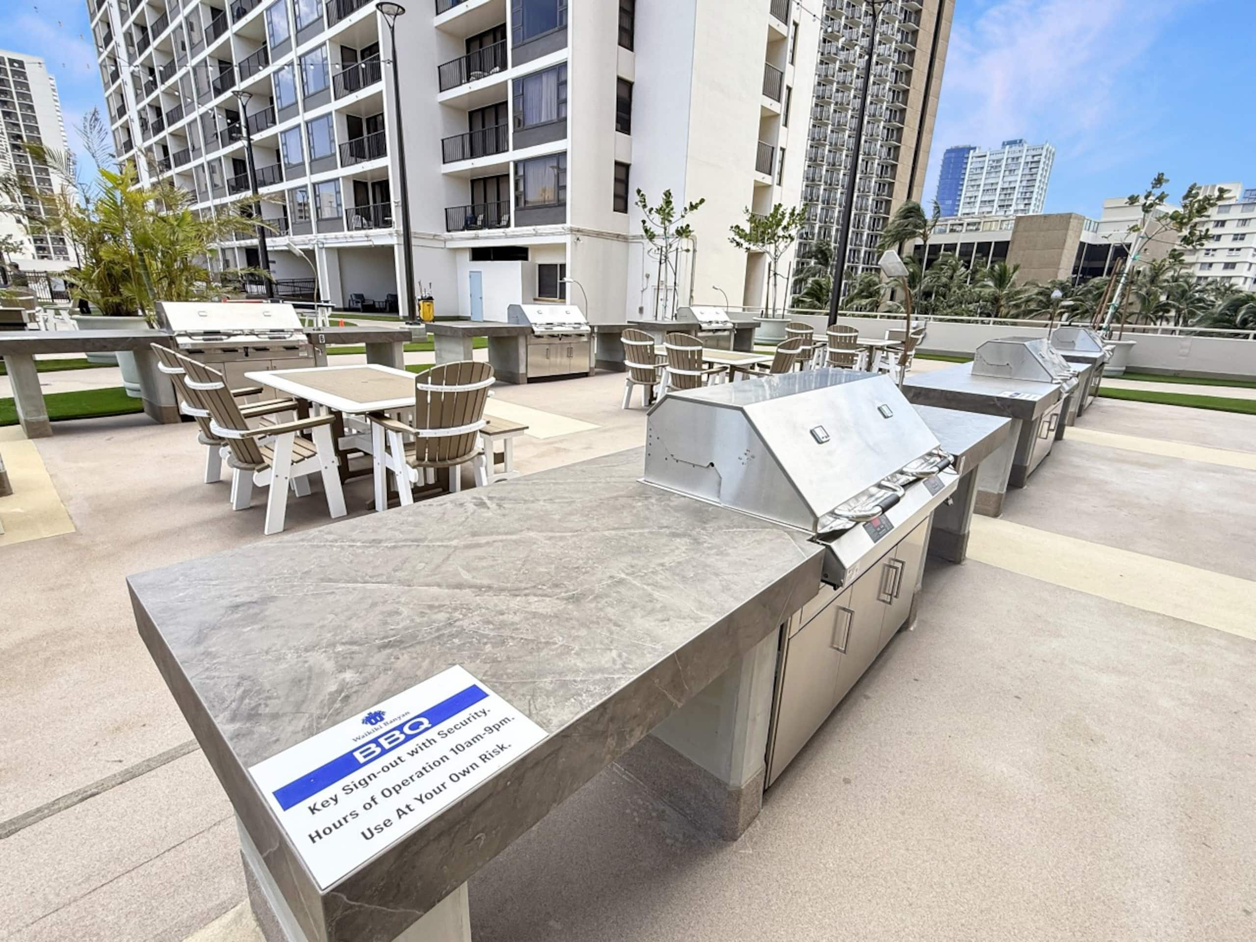 Condo in Honolulu · ★4.58 · 1 bedroom · 3 beds · 1 shared bath - Image 33