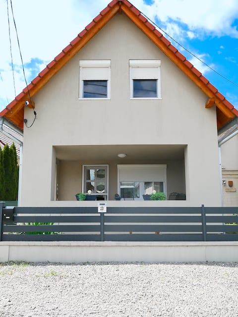 Víkend Guesthouse