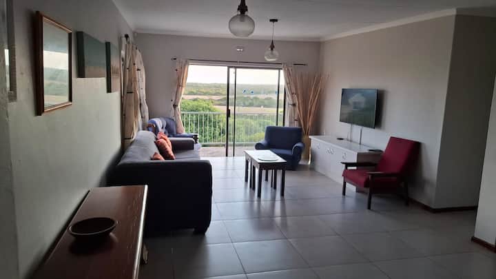 Silver Dawn -  Opposite Golf Course With Sea Views - Kleinbaai