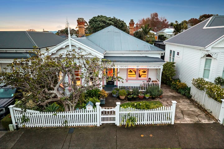 Beautiful, Family And Pet-friendly Ponsonby Villa - 오클랜드