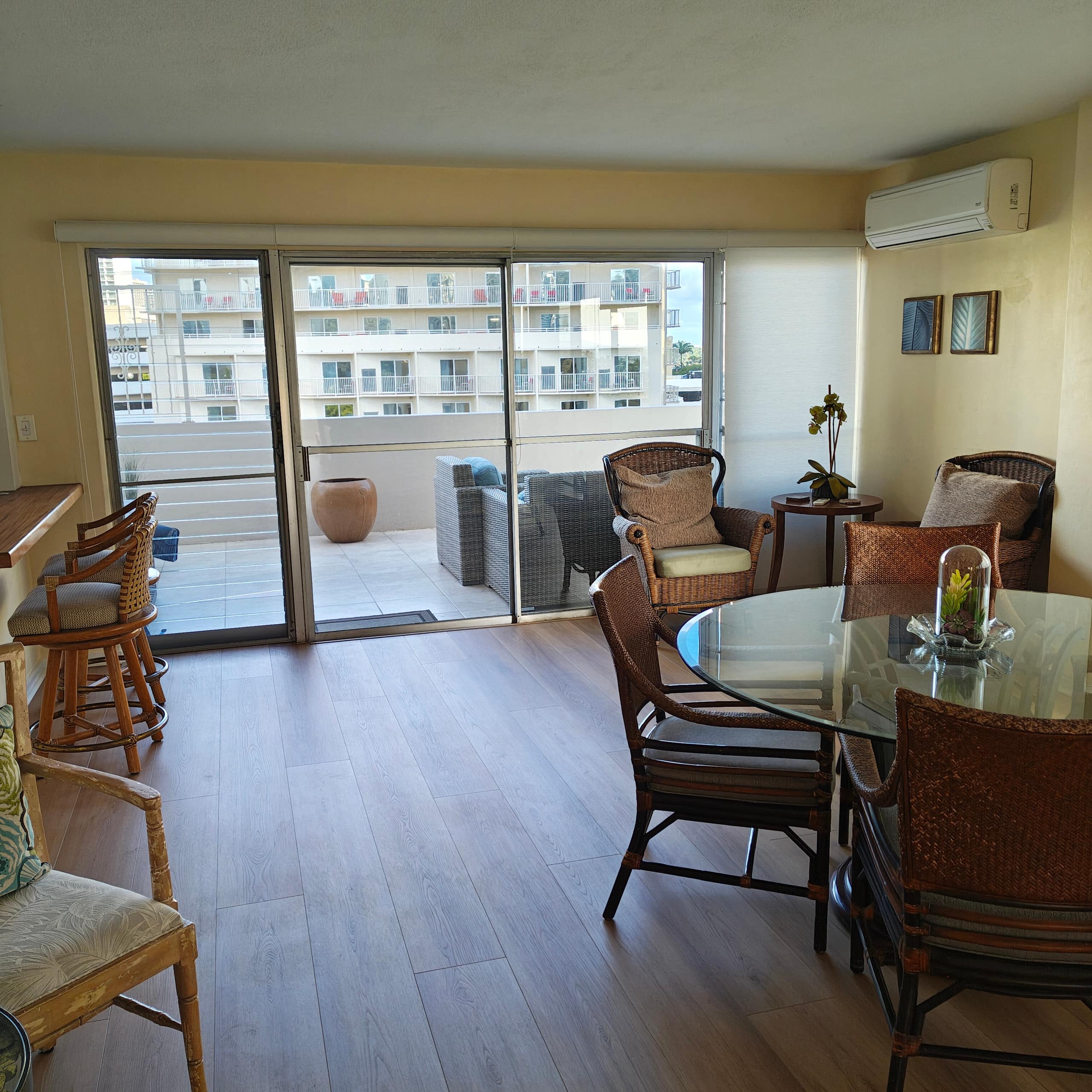 Condo in Honolulu · ★4.73 · 3 bedrooms · 4 beds · 2 private baths - Image 39