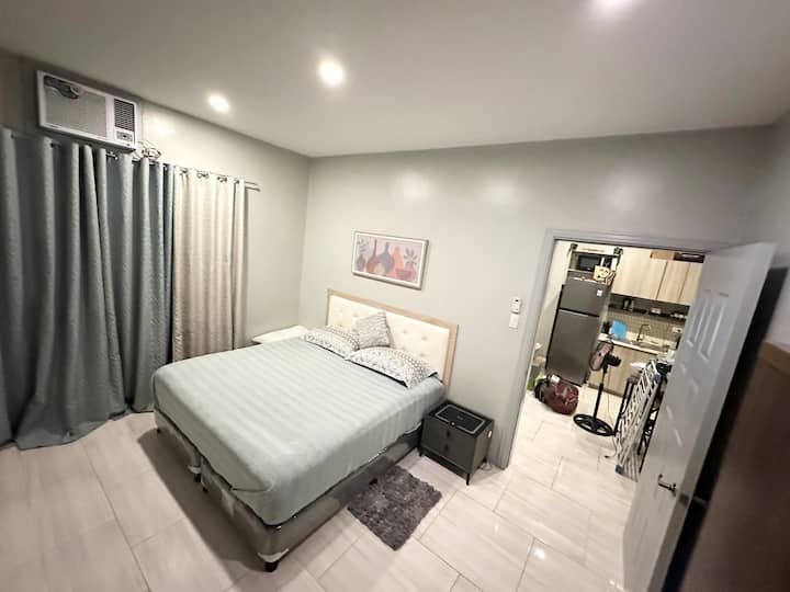 Luxury 1 Bedroom Condo, Roof Pool, Gym, Mall - Cebú