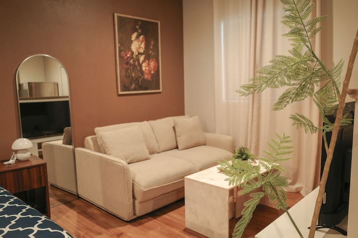 Charming Studio Guesthouse, Ideal For Oc Getaways - Anaheim, CA
