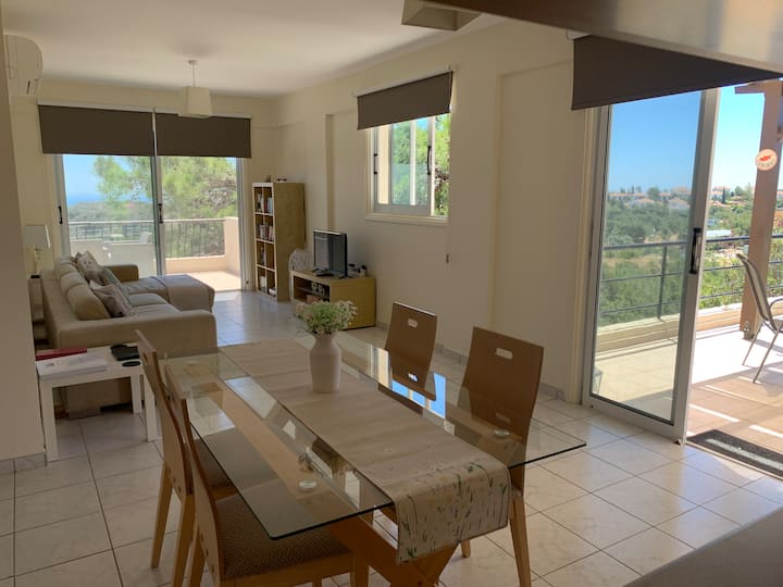 Epsilon Nineteen. Quiet Location With Lovely Views - Chypre