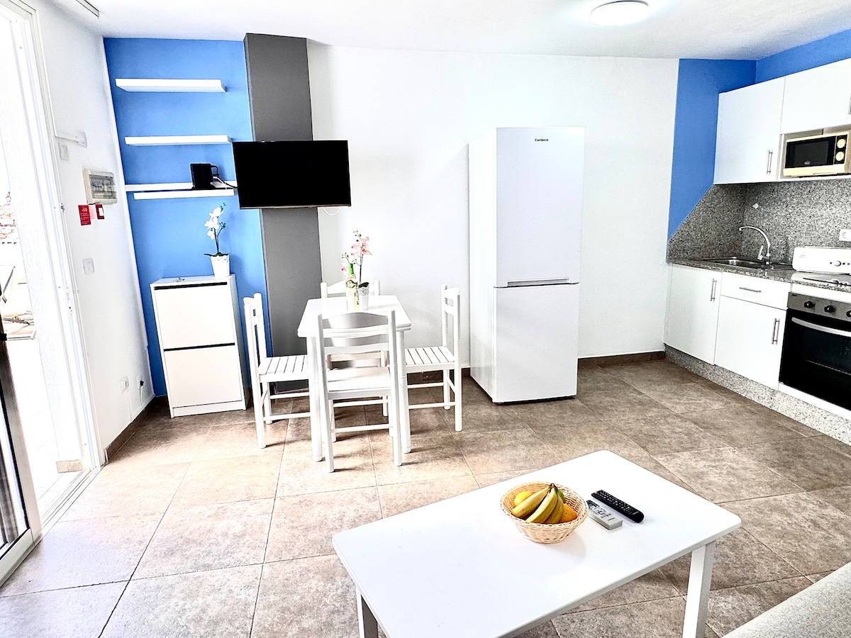 Top performing Airbnb: Apartment in Sea Breeze, Puerto Rico in Mogán