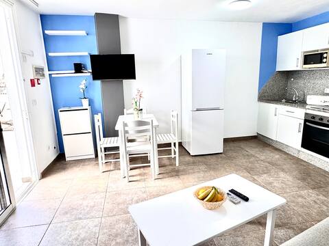 Top performing Airbnb: Apartment in Sea Breeze, Puerto Rico in Mogán