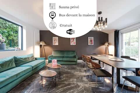 Luxury brand new art déco Disneyland