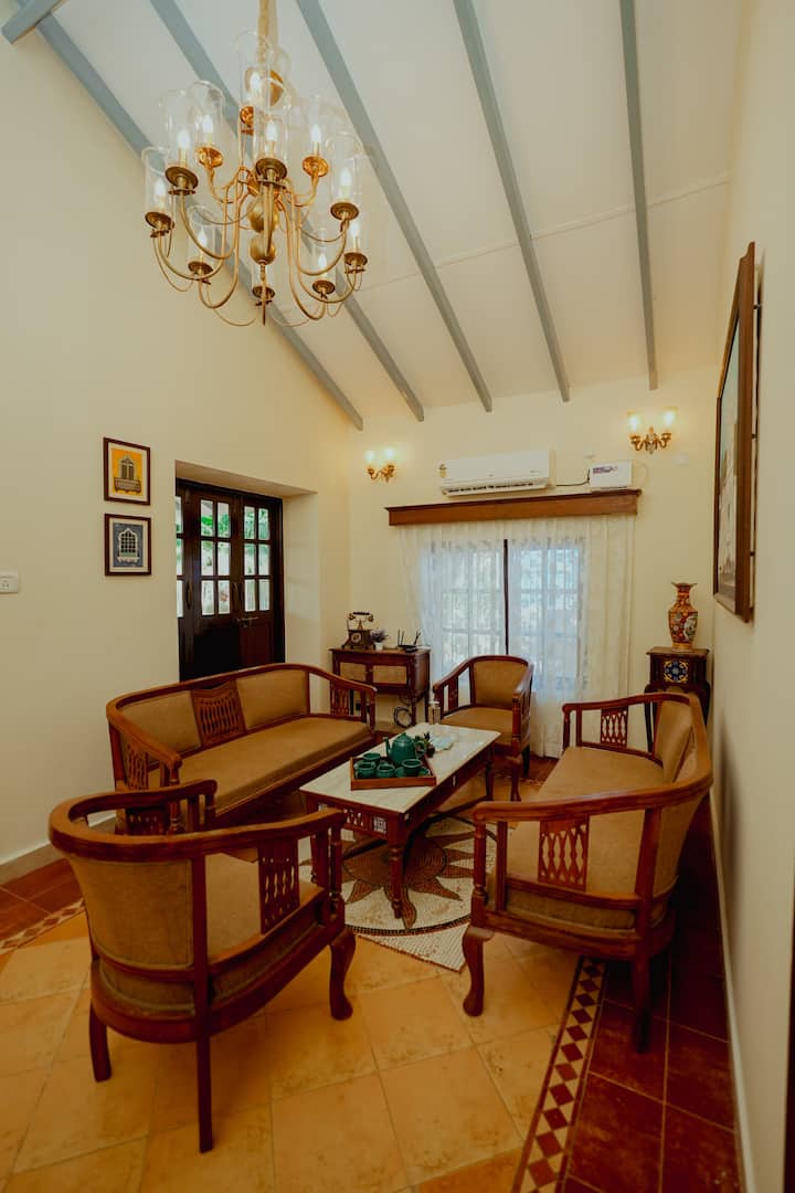Living room image 4